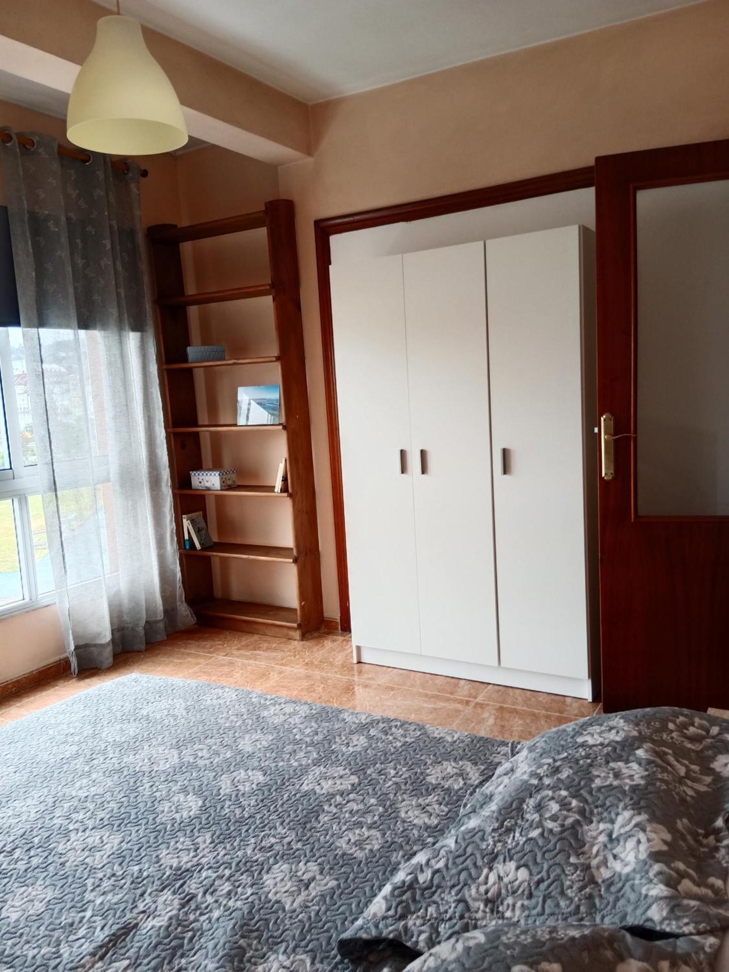 Vistas A La Pista De Atletismo Apartment Понтеведра Стая снимка